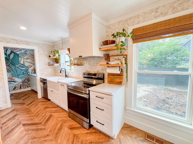 27 Fitzroy Drive, Charleston, SC 29414