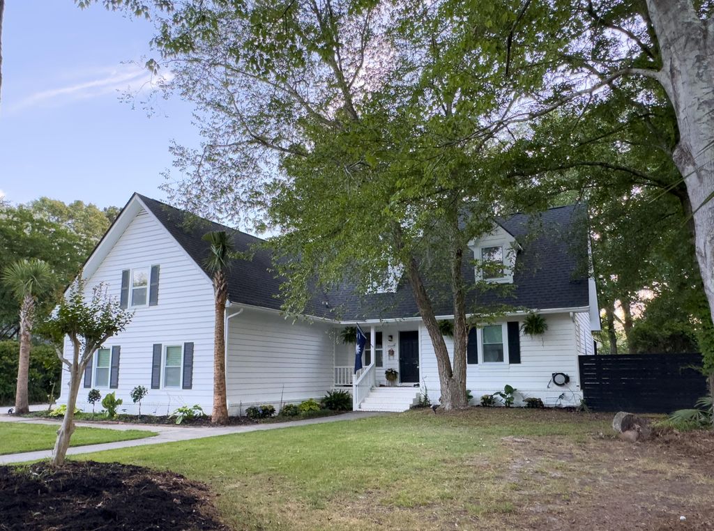 27 Fitzroy Drive, Charleston, SC 29414