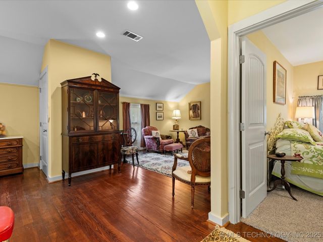 535 E 14th Street, Bartlesville, OK 74003