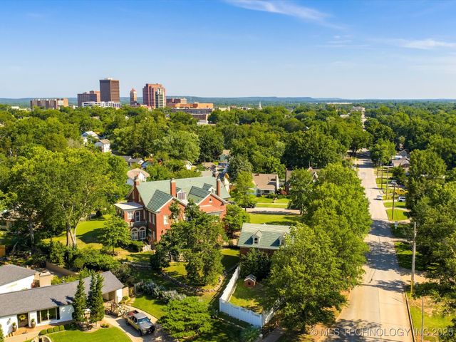 535 E 14th Street, Bartlesville, OK 74003