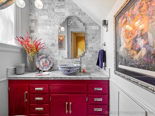 535 E 14th Street, Bartlesville, OK 74003