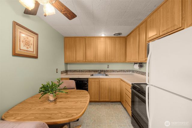 205 26th Avenue E, Seattle, WA 98112
