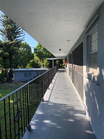 2612 Johnson St 11, Hollywood, FL 33020