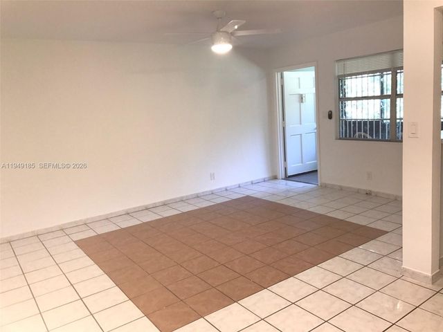 2612 Johnson St 11, Hollywood, FL 33020