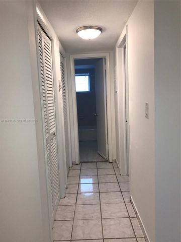 2612 Johnson St 11, Hollywood, FL 33020