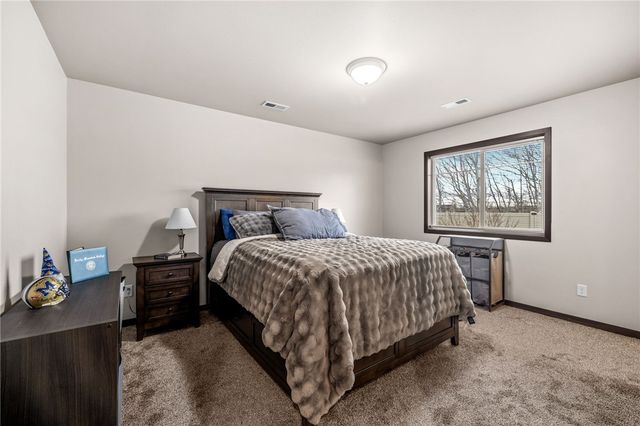 5912 Foxtail Loop W, Billings, MT 59106