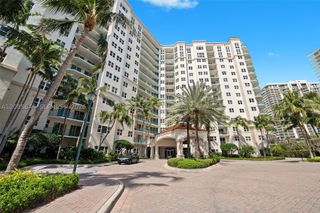 20000 E Country Club Dr 314, Aventura, FL 33180