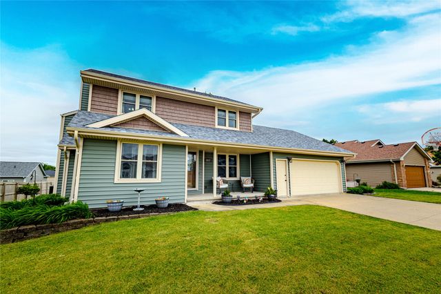 2417 N 7th Avenue Place E, Newton, IA 50208