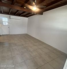 3566 E Kleindale Road, Tucson, AZ 85716