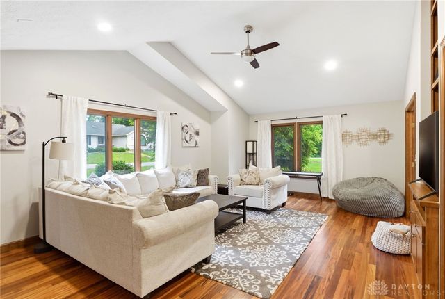6391 Shadow Lake Trail, Centerville, OH 45459