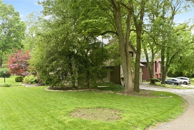 6391 Shadow Lake Trail, Centerville, OH 45459