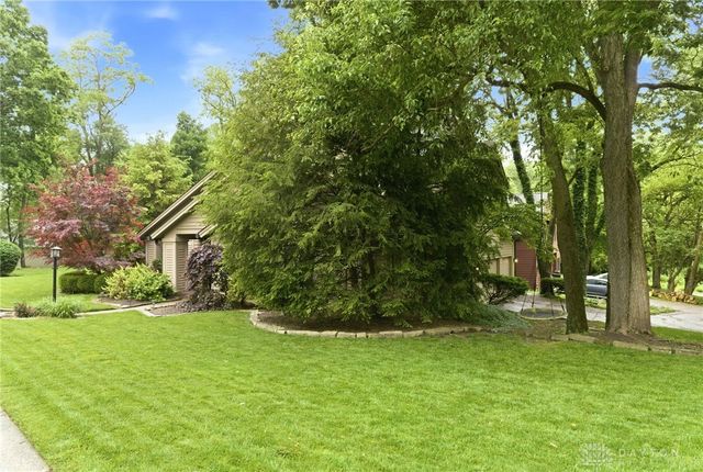 6391 Shadow Lake Trail, Centerville, OH 45459