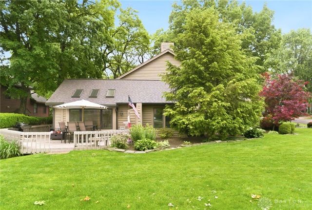6391 Shadow Lake Trail, Centerville, OH 45459