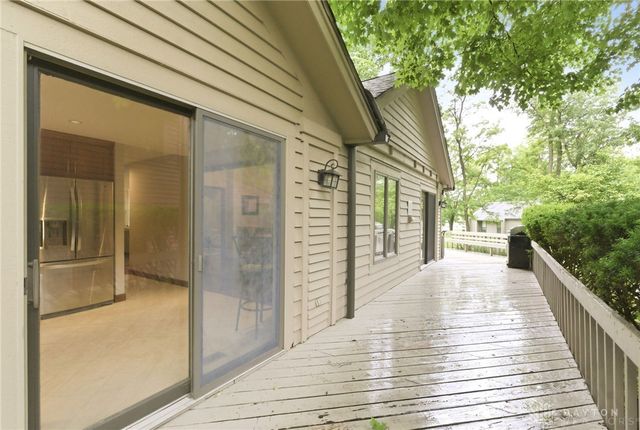 6391 Shadow Lake Trail, Centerville, OH 45459