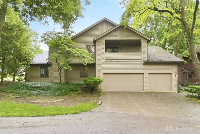 6391 Shadow Lake Trail, Centerville, OH 45459