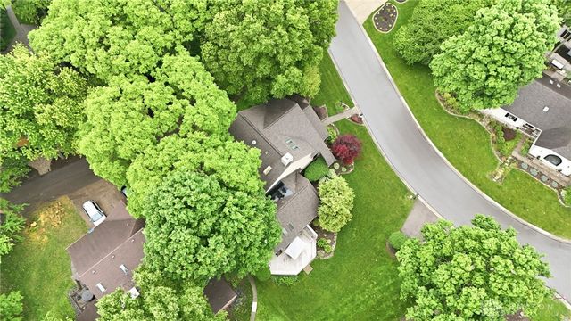 6391 Shadow Lake Trail, Centerville, OH 45459