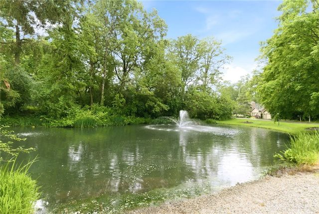 6391 Shadow Lake Trail, Centerville, OH 45459