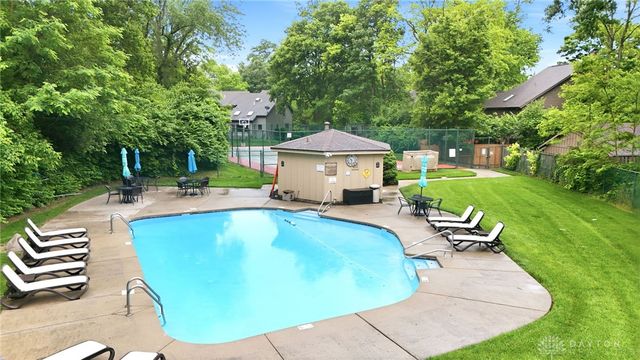 6391 Shadow Lake Trail, Centerville, OH 45459
