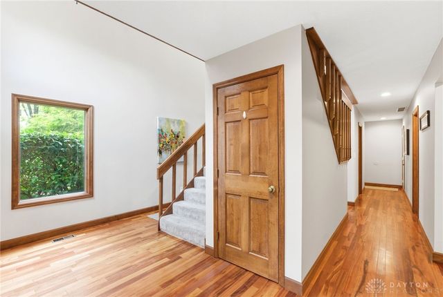 6391 Shadow Lake Trail, Centerville, OH 45459