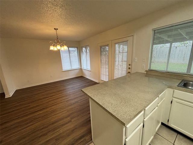 2514 Livingston Lane, Grand Prairie, TX 75052