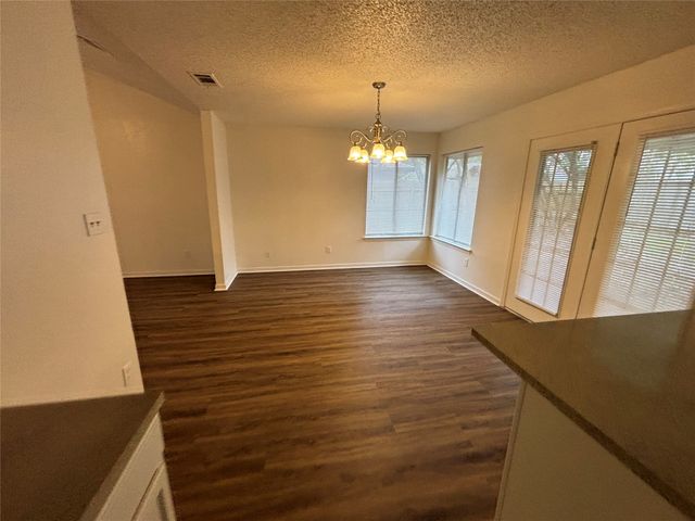 2514 Livingston Lane, Grand Prairie, TX 75052