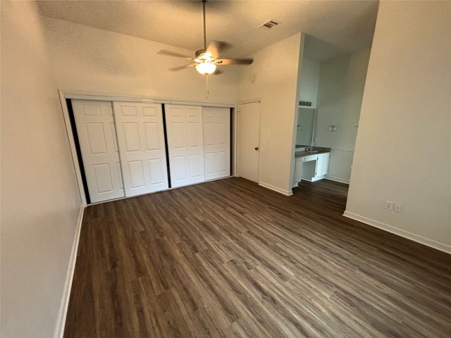 2514 Livingston Lane, Grand Prairie, TX 75052