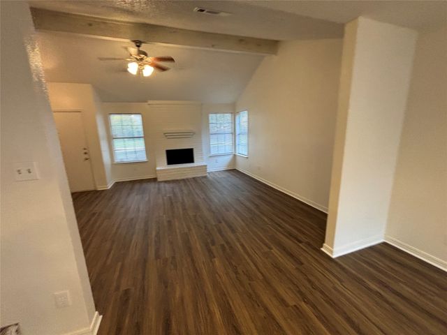 2514 Livingston Lane, Grand Prairie, TX 75052