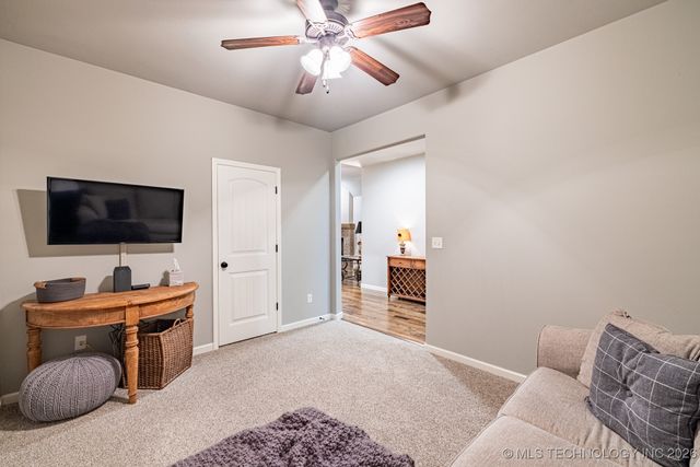 721 E 125th Place S, Jenks, OK 74037