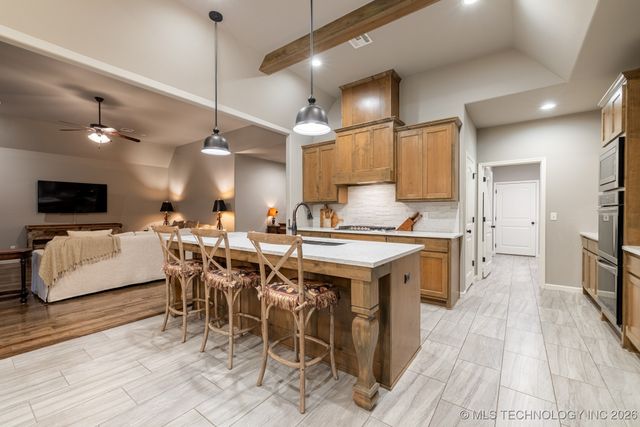 721 E 125th Place S, Jenks, OK 74037