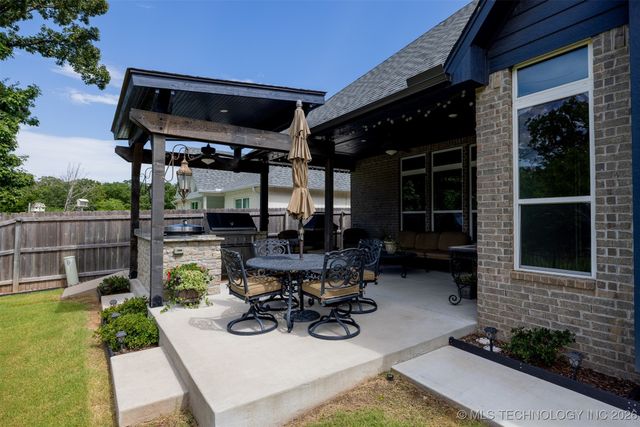 721 E 125th Place S, Jenks, OK 74037
