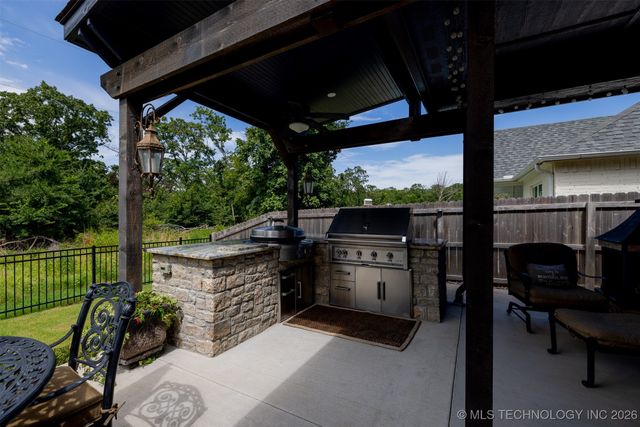 721 E 125th Place S, Jenks, OK 74037