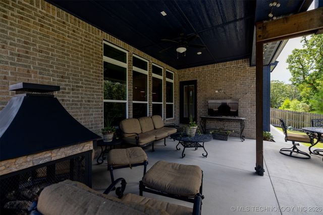 721 E 125th Place S, Jenks, OK 74037