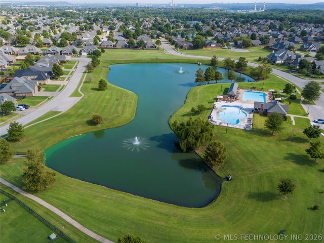 721 E 125th Place S, Jenks, OK 74037