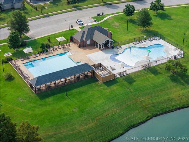 721 E 125th Place S, Jenks, OK 74037