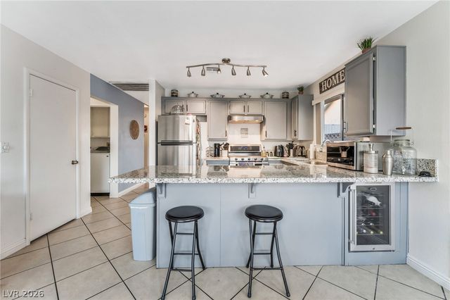 5942 Whispering Pine Avenue, Las Vegas, NV 89142
