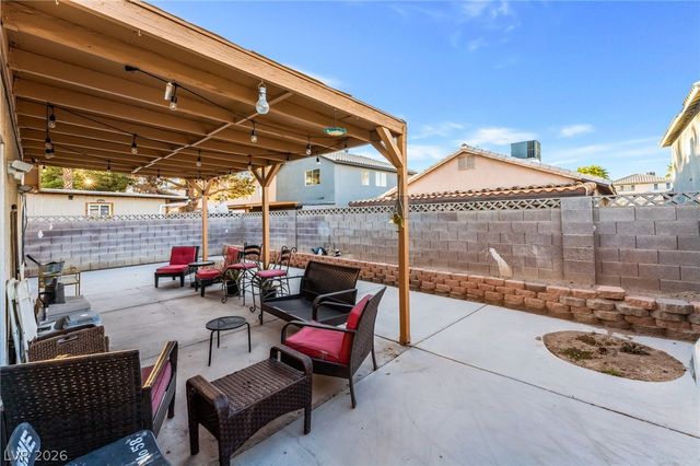 5942 Whispering Pine Avenue, Las Vegas, NV 89142