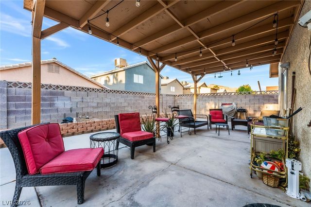 5942 Whispering Pine Avenue, Las Vegas, NV 89142
