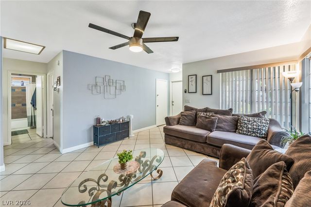 5942 Whispering Pine Avenue, Las Vegas, NV 89142