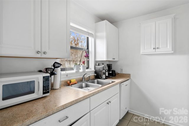 615 Biltmore Avenue H-2, Asheville, NC 28803