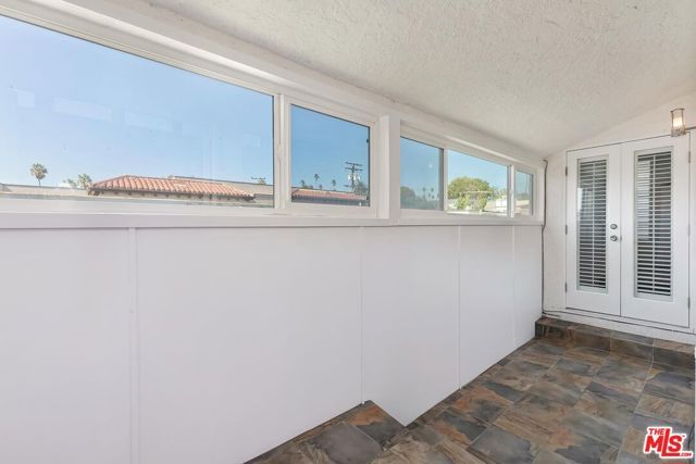 951 16th Street 3, Santa Monica, CA 90403
