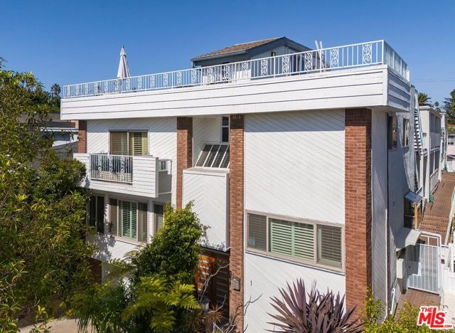 951 16th Street 3, Santa Monica, CA 90403