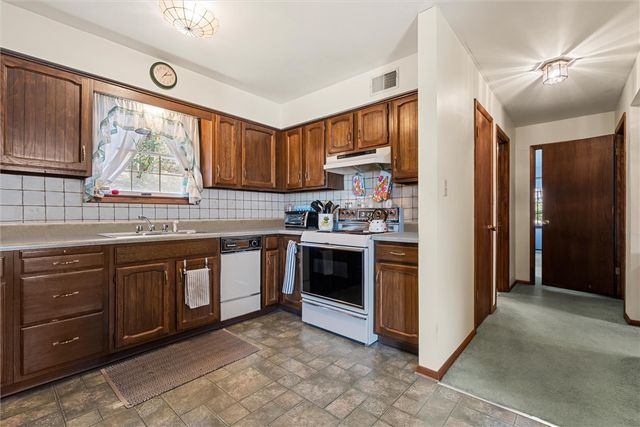 1242 La Belle Vue Rd, Allegheny Twp, PA 15690