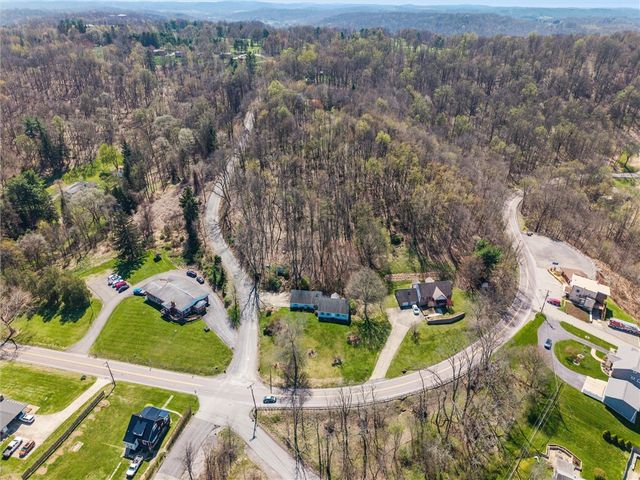 1242 La Belle Vue Rd, Allegheny Twp, PA 15690