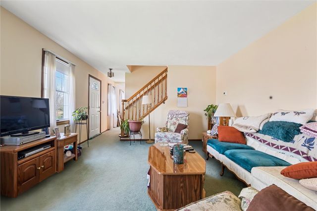 1242 La Belle Vue Rd, Allegheny Twp, PA 15690