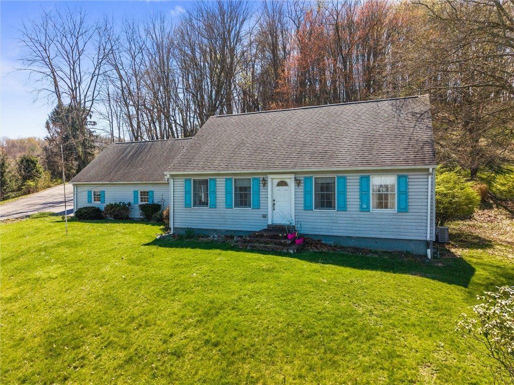 1242 La Belle Vue Rd, Allegheny Twp, PA 15690