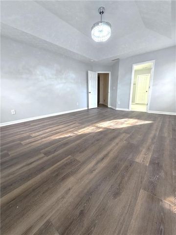 4060 Crescent Walk Lane, Suwanee, GA 30024