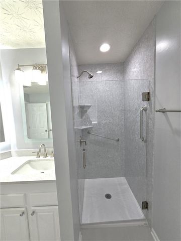 4060 Crescent Walk Lane, Suwanee, GA 30024