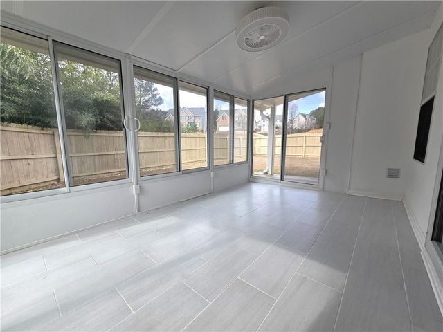 4060 Crescent Walk Lane, Suwanee, GA 30024