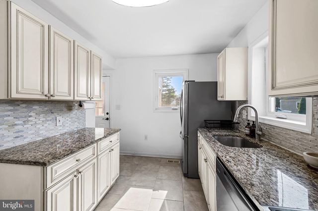 8201 OLD HARFORD, Parkville, MD 21234