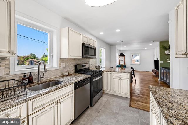 8201 OLD HARFORD, Parkville, MD 21234